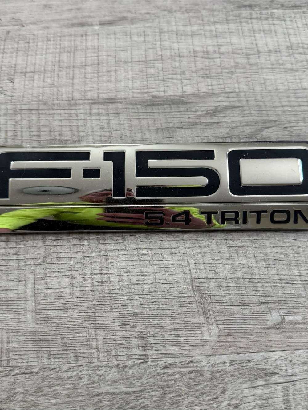 04-08 Ford F-150 Triton Chrome Fender Emblem OEM 4L34-16B114-GB